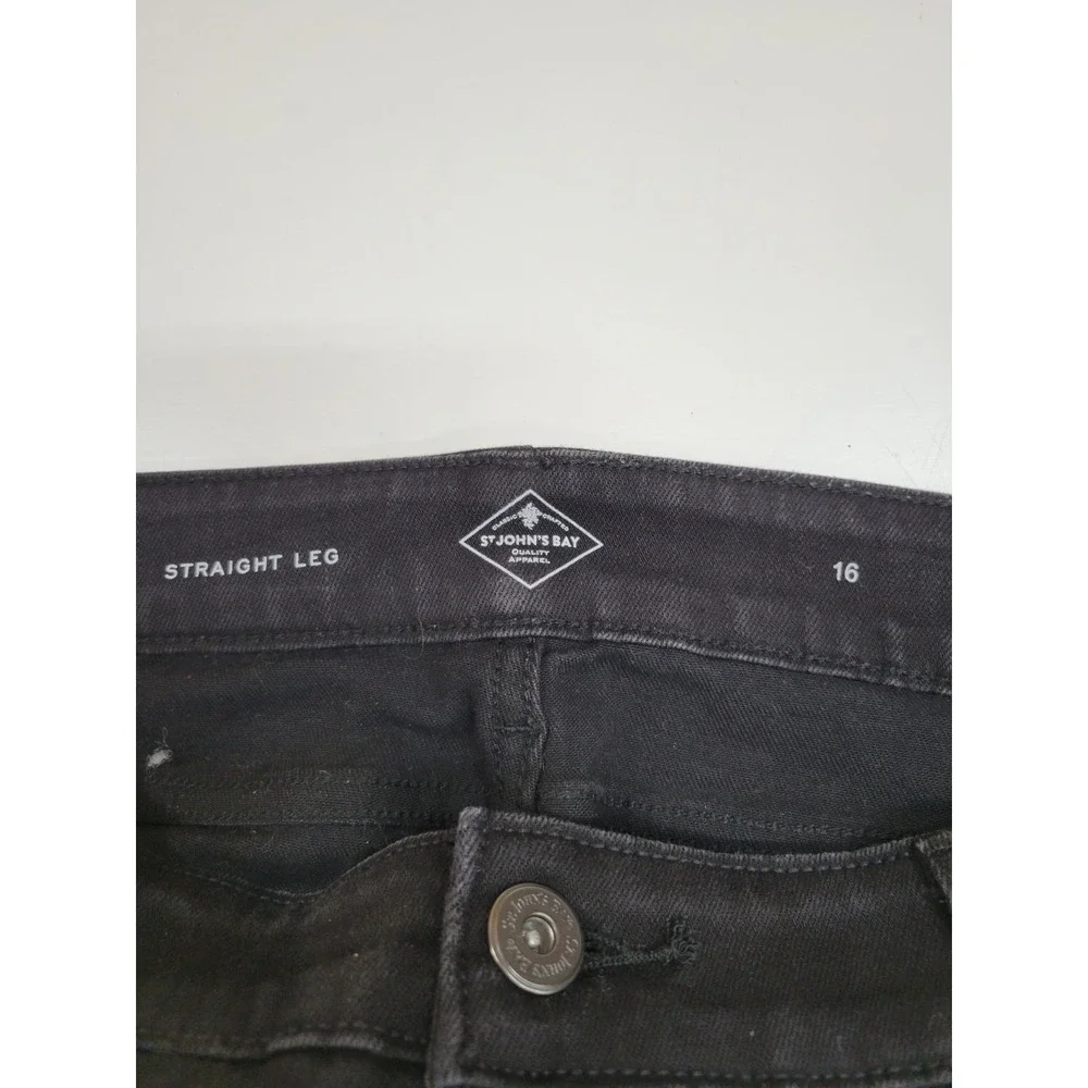 St. John's Bay Straight Leg Jeans Women's Size 16 Black Stretch Mid Rise...